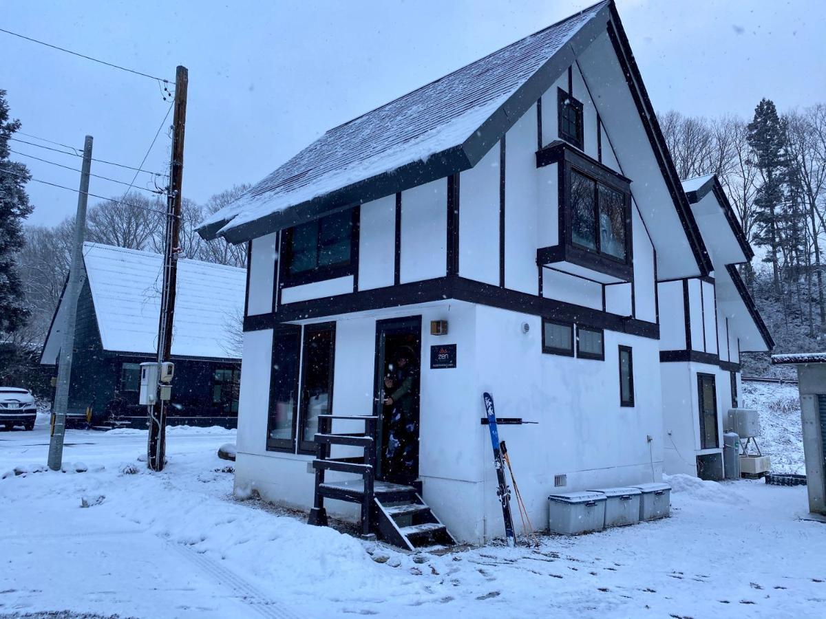 Zen Chalets Hakuba Exteriör bild