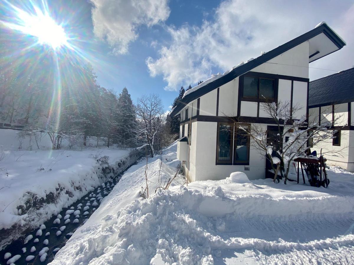 Zen Chalets Hakuba Exteriör bild